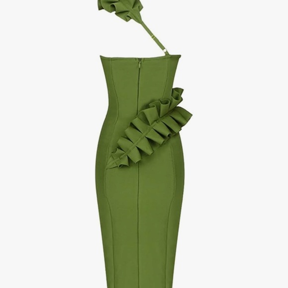 Elegant Green Ruffle Dress - Picture 2 of 4